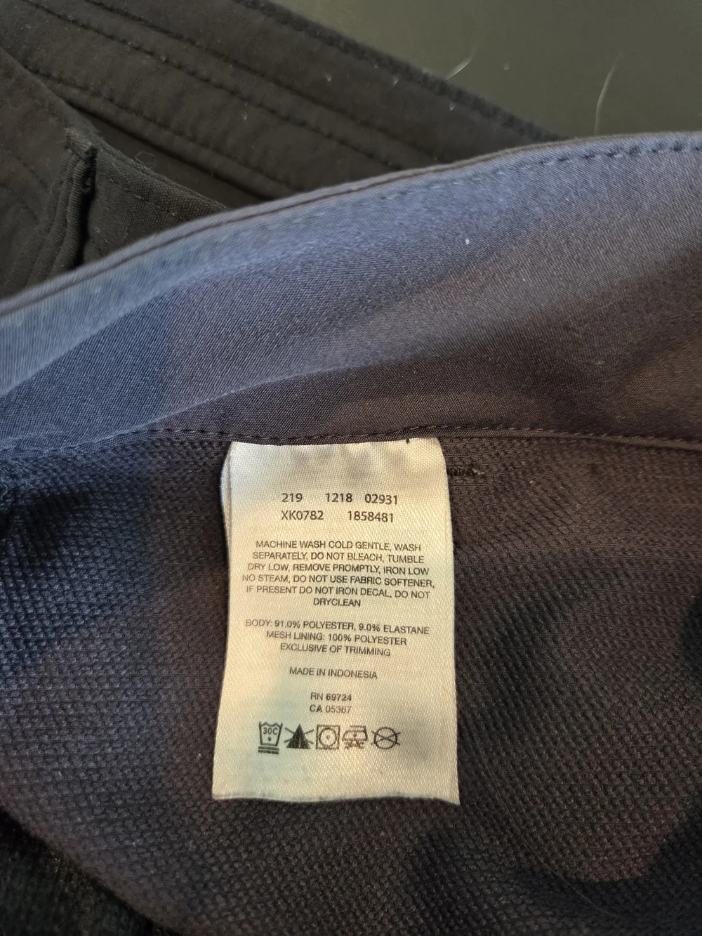 Columbia Saturday Trail II Women's 16 Cargo Capri Pants Dark Gray Omni-Shield - Picture 10 of 10